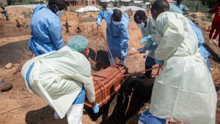 Ébola en el Congo: el brote más letal avanza entre guerras